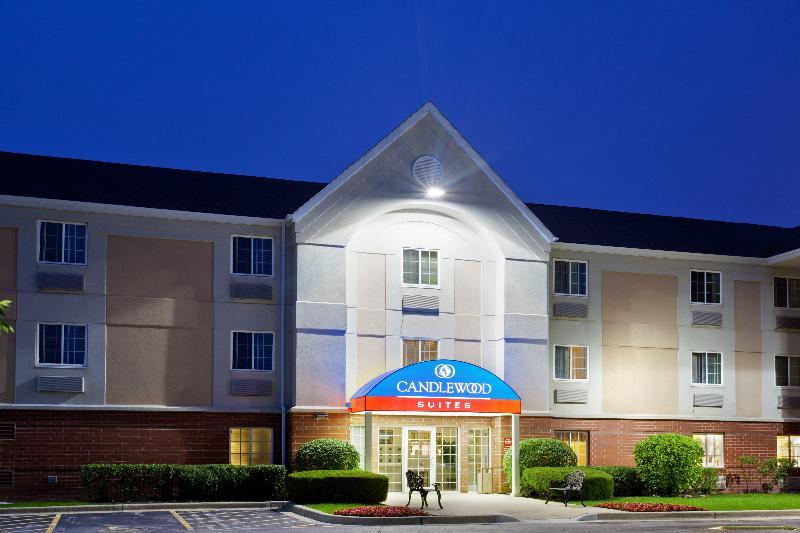 Sonesta Simply Suites Chicago Либъртивил Екстериор снимка