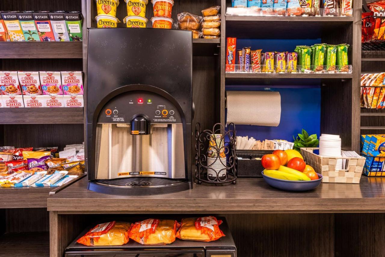 Sonesta Simply Suites Chicago Либъртивил Екстериор снимка