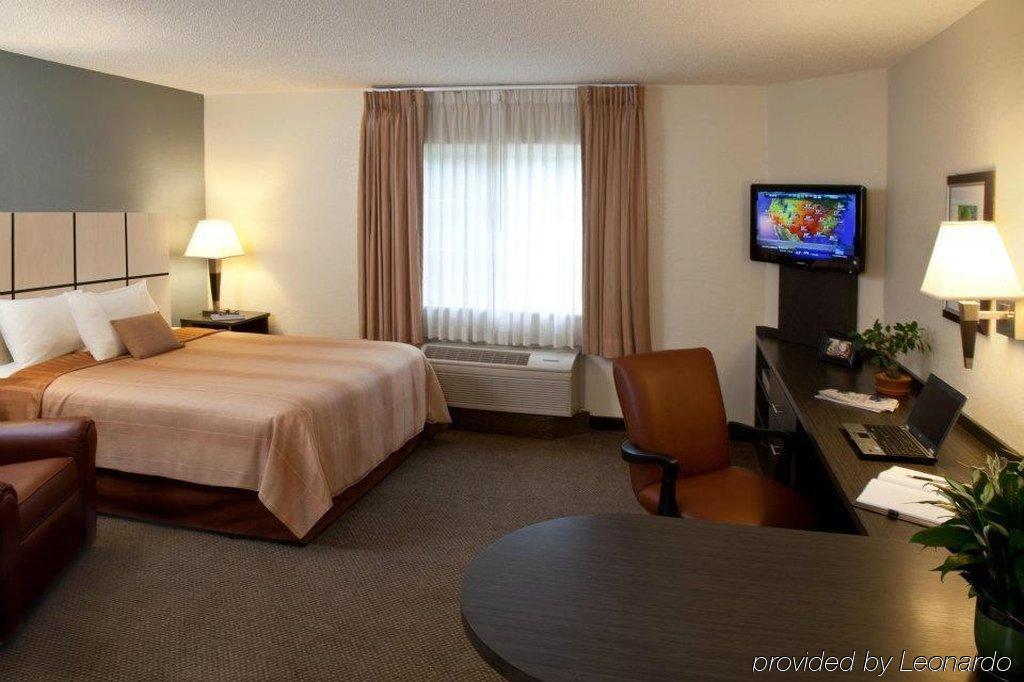 Sonesta Simply Suites Chicago Либъртивил Екстериор снимка