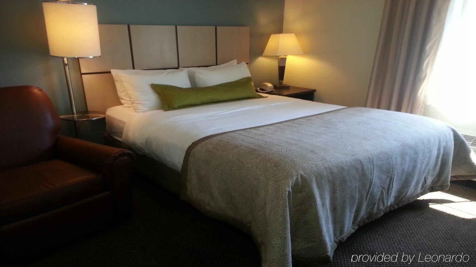 Sonesta Simply Suites Chicago Либъртивил Екстериор снимка