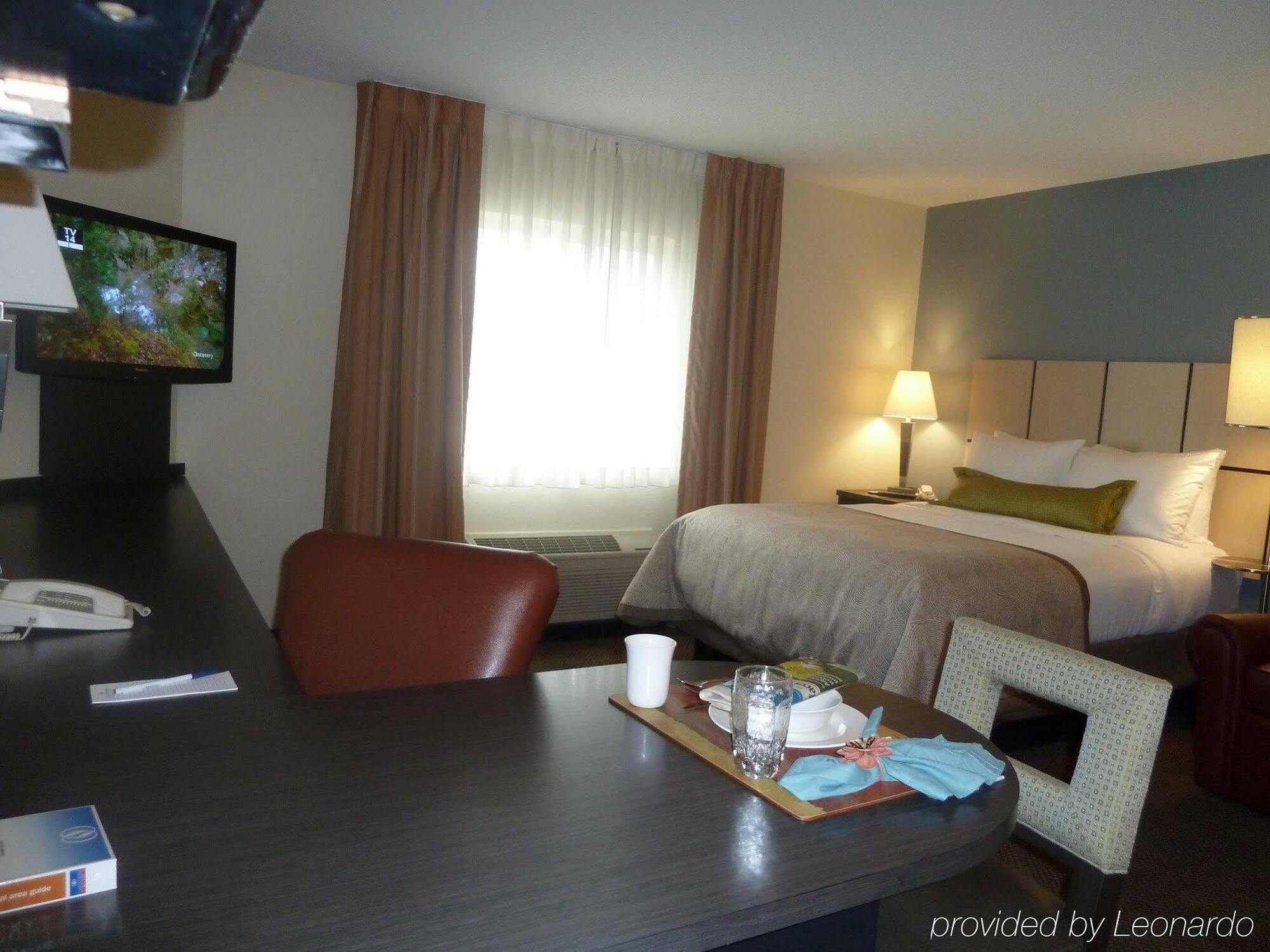 Sonesta Simply Suites Chicago Либъртивил Екстериор снимка