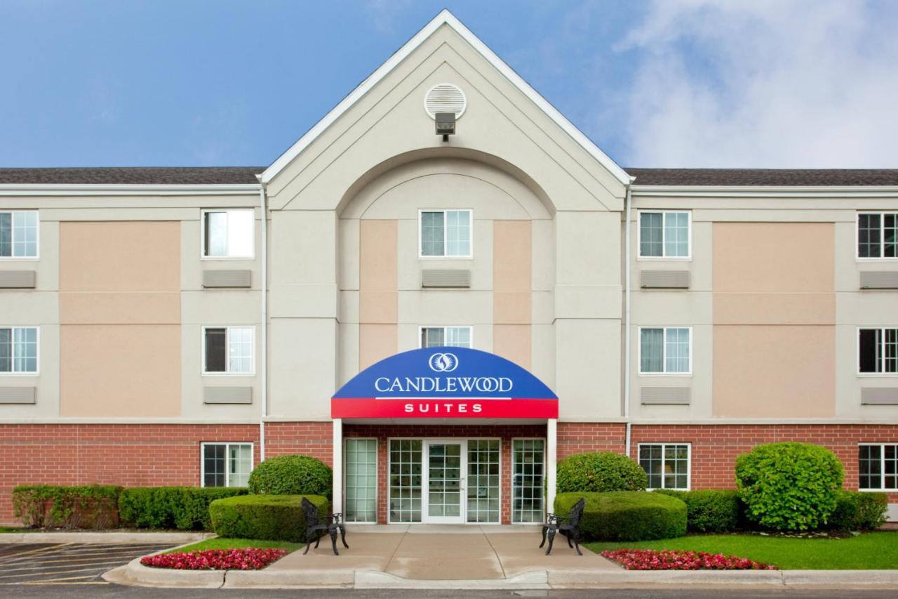Sonesta Simply Suites Chicago Либъртивил Екстериор снимка